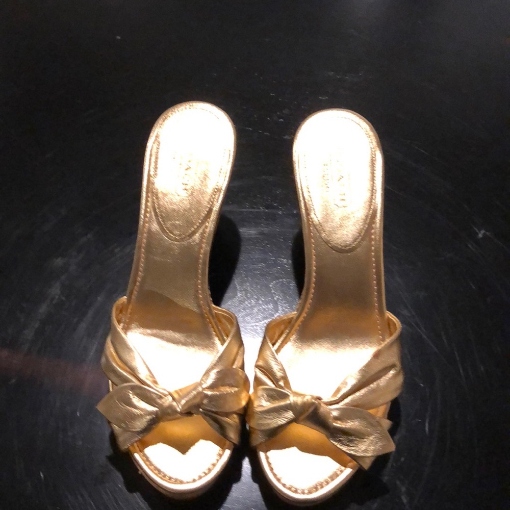 Coach Karen heels size 7 1/2